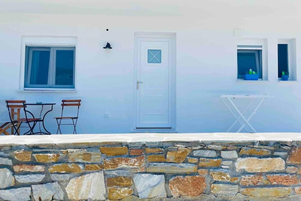 Cozy, Newly Renovated Apartment In Gavrio. Exterior foto